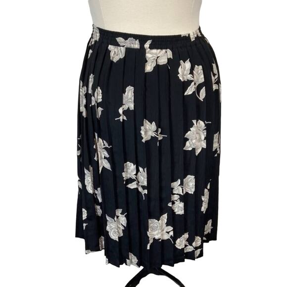Alfred Dunner Skirt Rose Print Vintage Pleated Made in the USA Size 18 Black - Picture 3 of 11